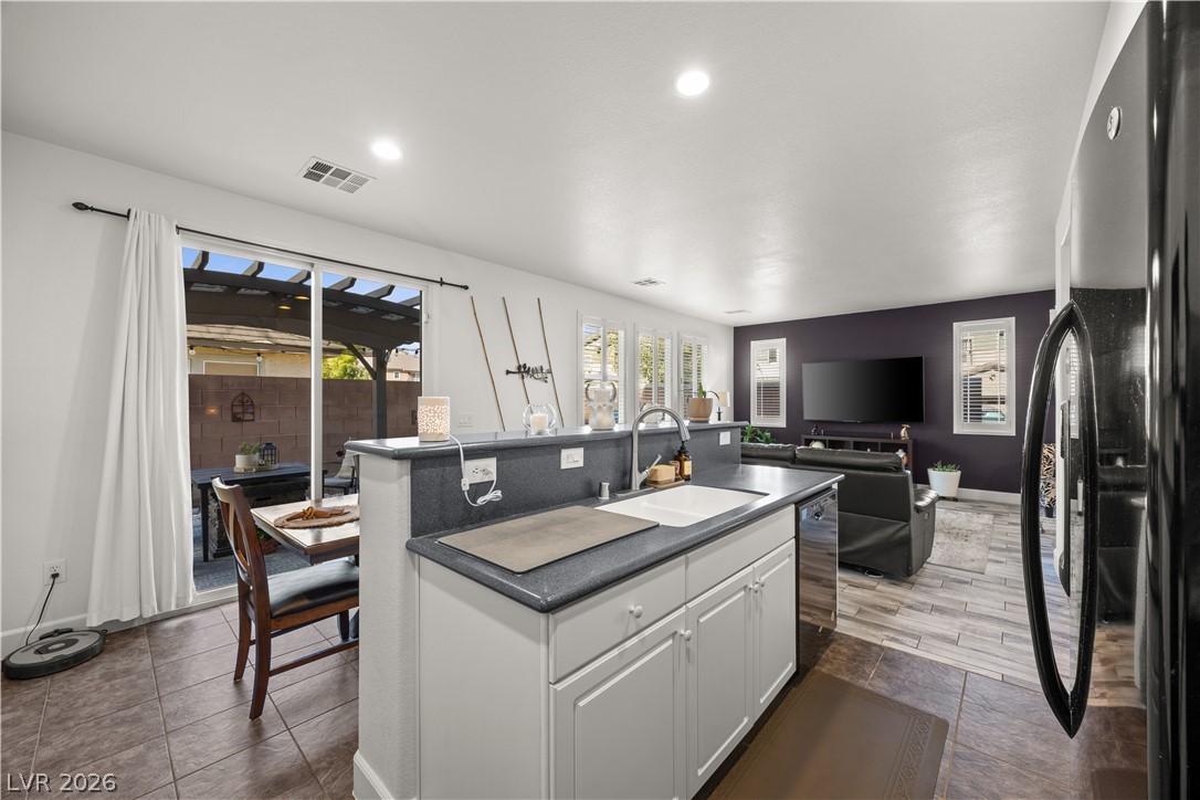 16 Yellow Peak Avenue North Las Vegas NV 89031