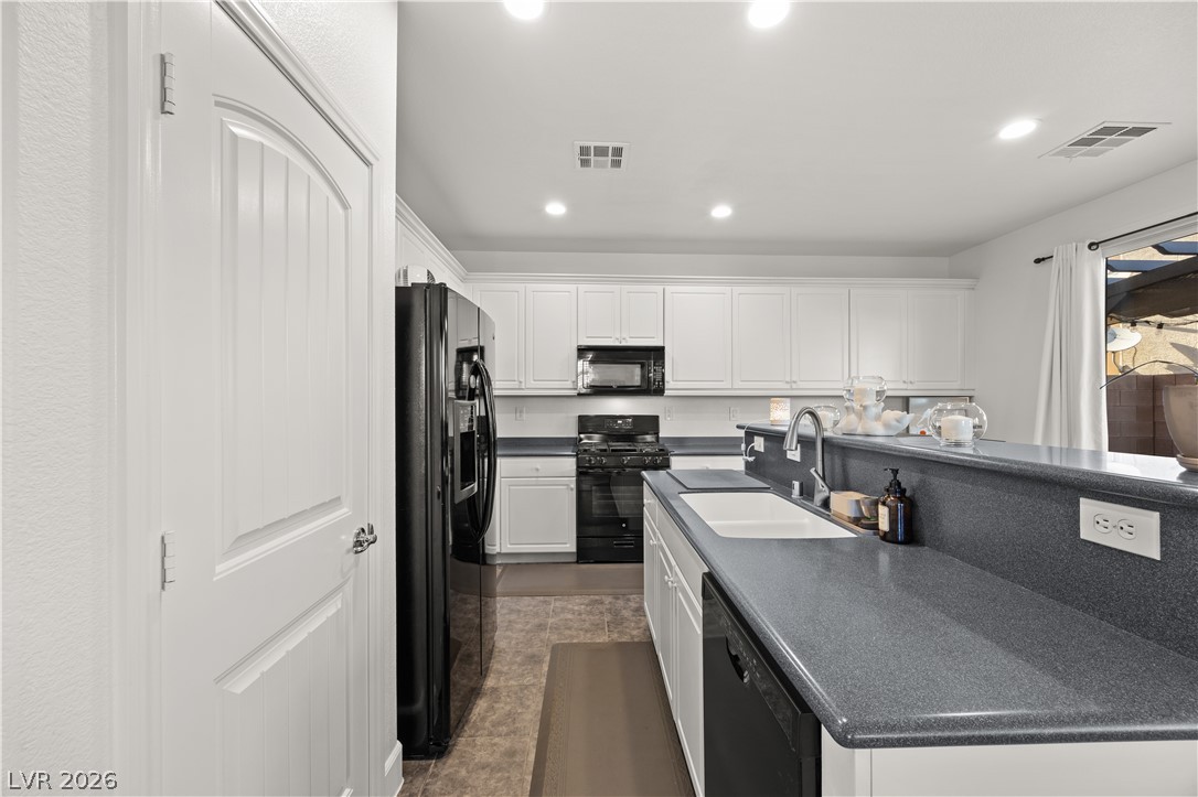 16 Yellow Peak Avenue North Las Vegas NV 89031