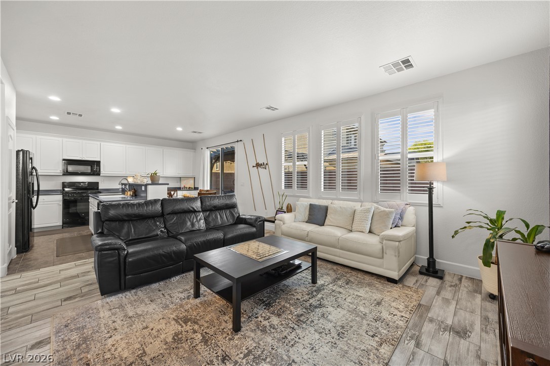 16 Yellow Peak Avenue North Las Vegas NV 89031