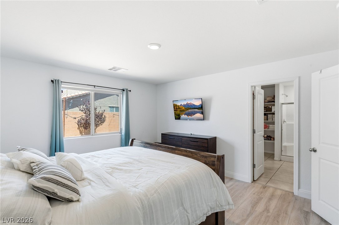 1869 Crystal Meadow Street Las Vegas NV 89115