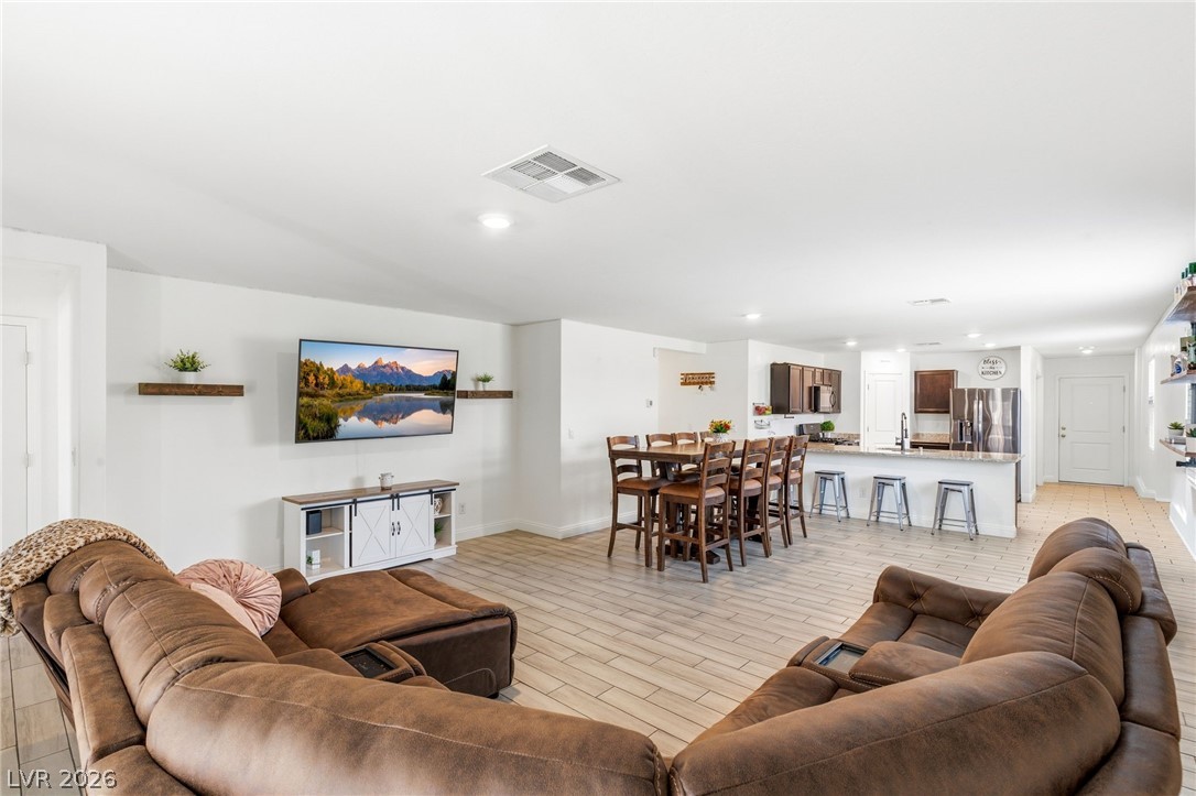 1869 Crystal Meadow Street Las Vegas NV 89115