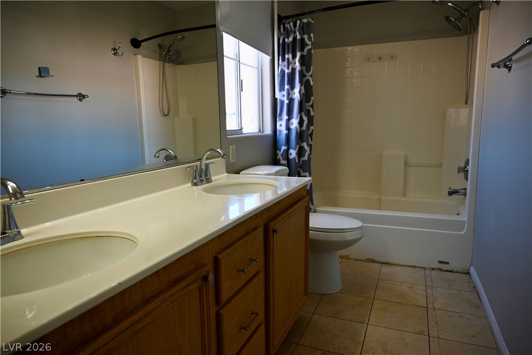 8829 Kingswood Drive Las Vegas NV 89147