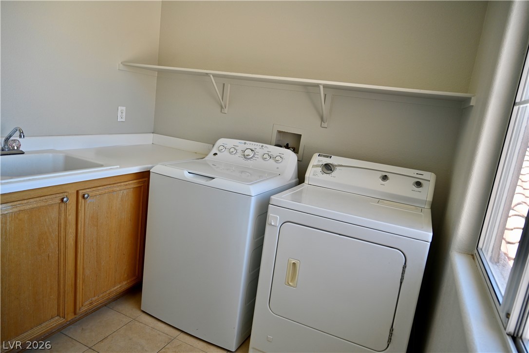 8829 Kingswood Drive Las Vegas NV 89147