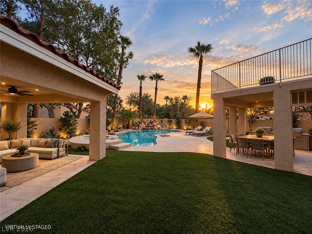 8132 Bay Pines Avenue Las Vegas NV 89128