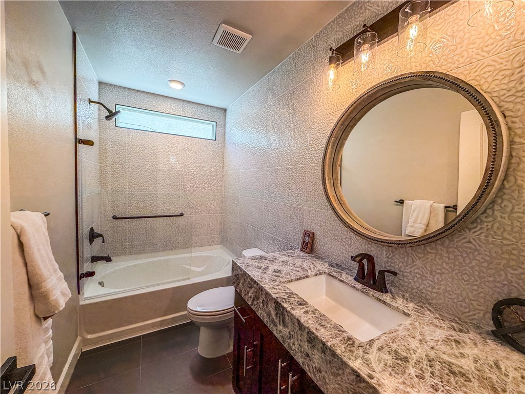 8160 Eaton Hill Street Las Vegas NV 89113