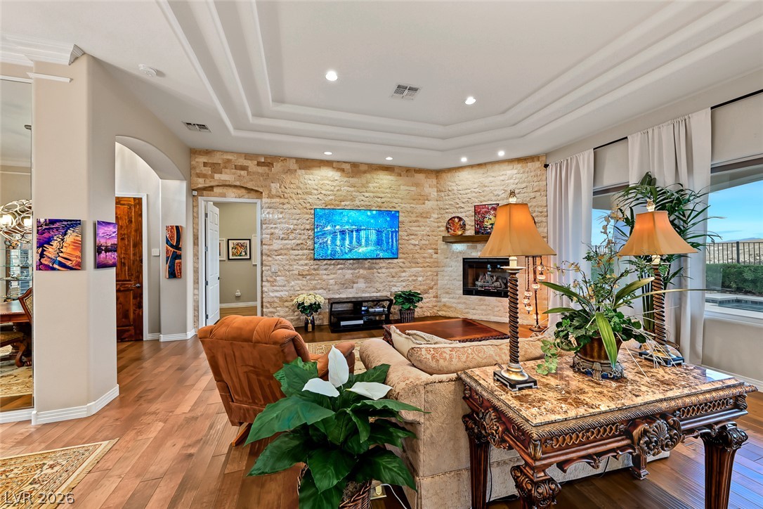 25 Avenida Fiori Henderson NV 89011