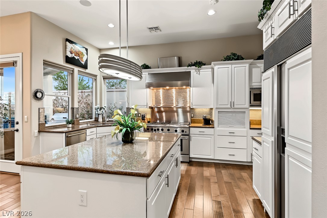 25 Avenida Fiori Henderson NV 89011
