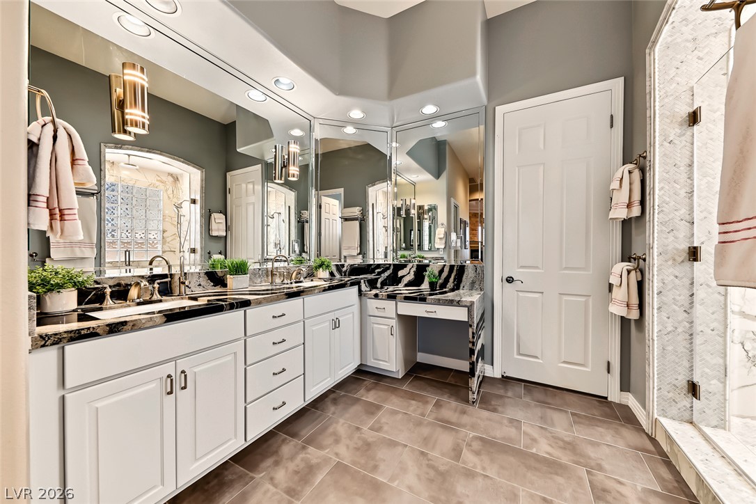 25 Avenida Fiori Henderson NV 89011