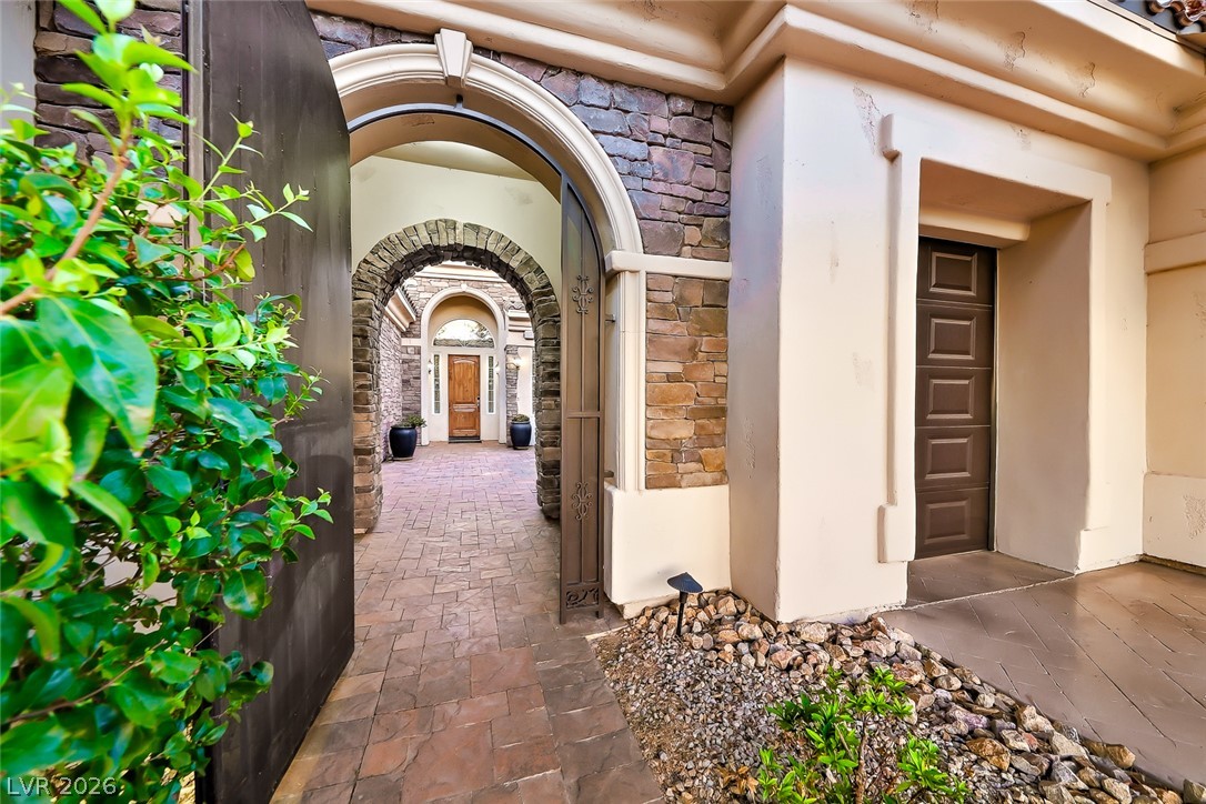 25 Avenida Fiori Henderson NV 89011
