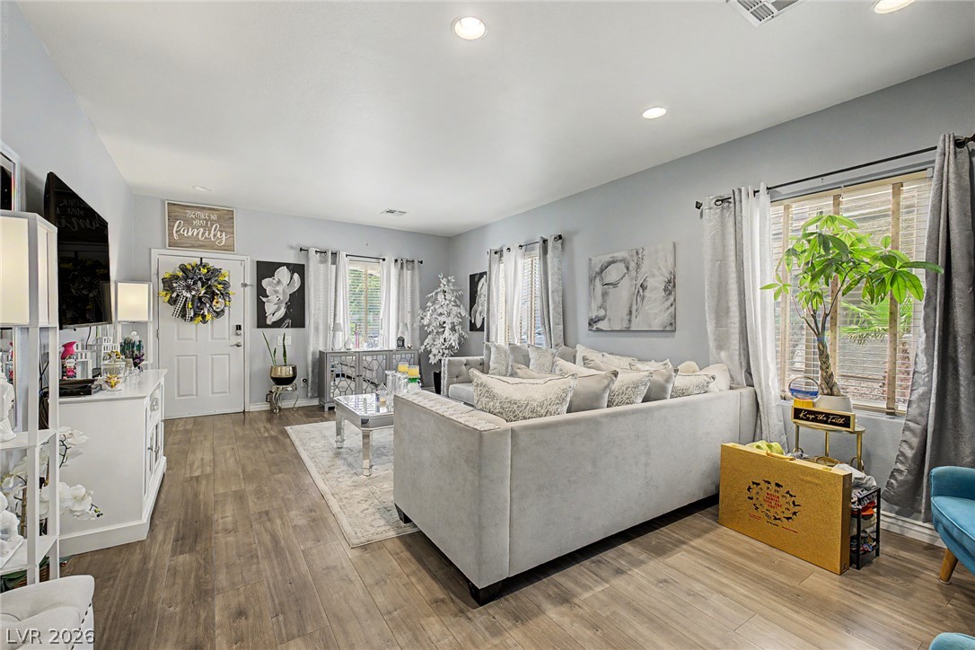 2924 Dowitcher Avenue North Las Vegas NV 89084