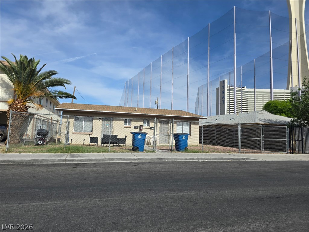 1713 Fairfield Avenue Las Vegas NV 89102
