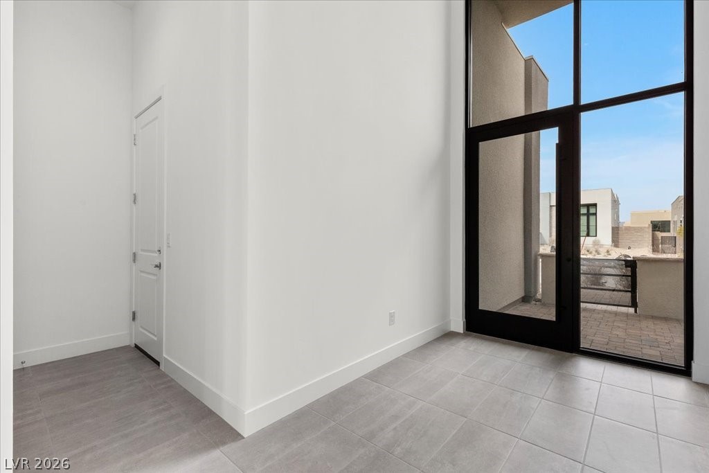 10907 Agate Cliffs Avenue Las Vegas NV 89135