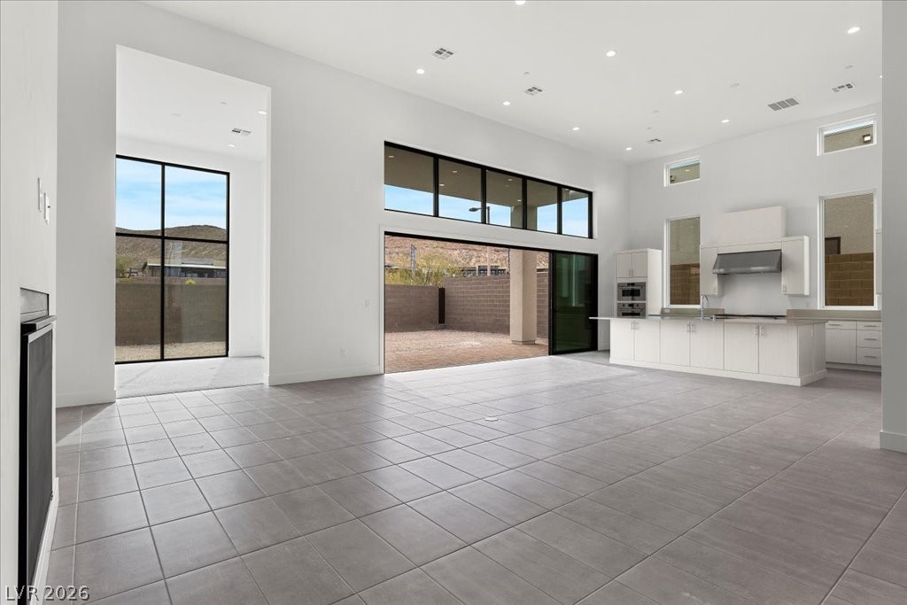10907 Agate Cliffs Avenue Las Vegas NV 89135