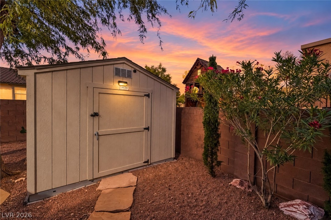 7286 Arrowrock Avenue Las Vegas NV 89179