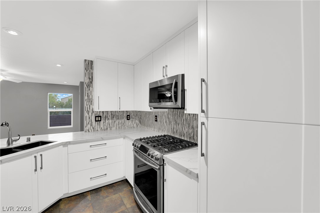 9074 Hombard Avenue Las Vegas NV 89148
