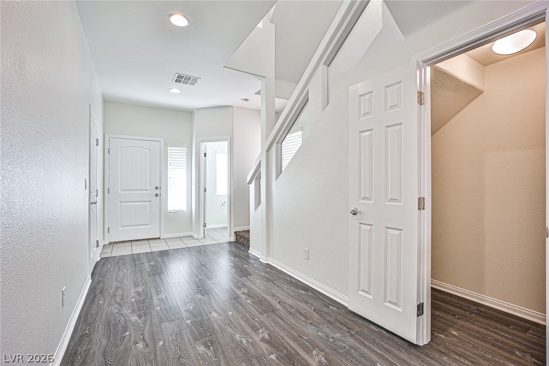6532 Foley Estate Avenue Las Vegas NV 89118