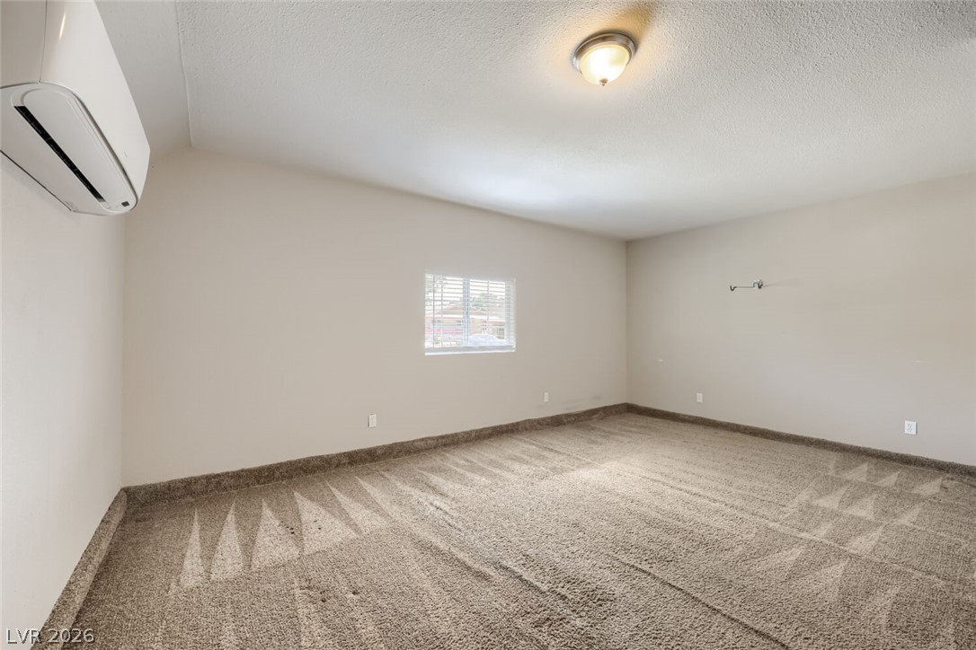 6709 Evanston Avenue Las Vegas NV 89108