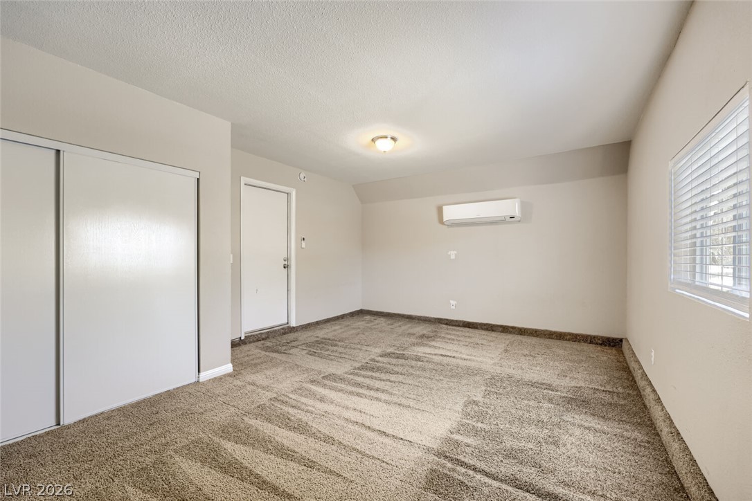 6709 Evanston Avenue Las Vegas NV 89108