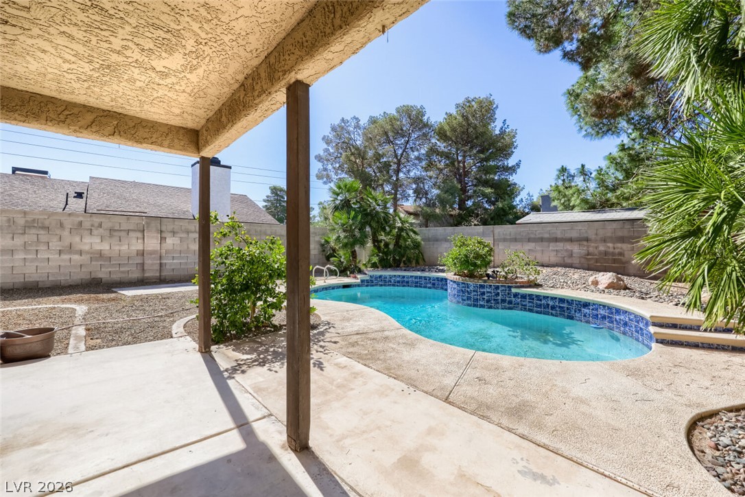 6709 Evanston Avenue Las Vegas NV 89108