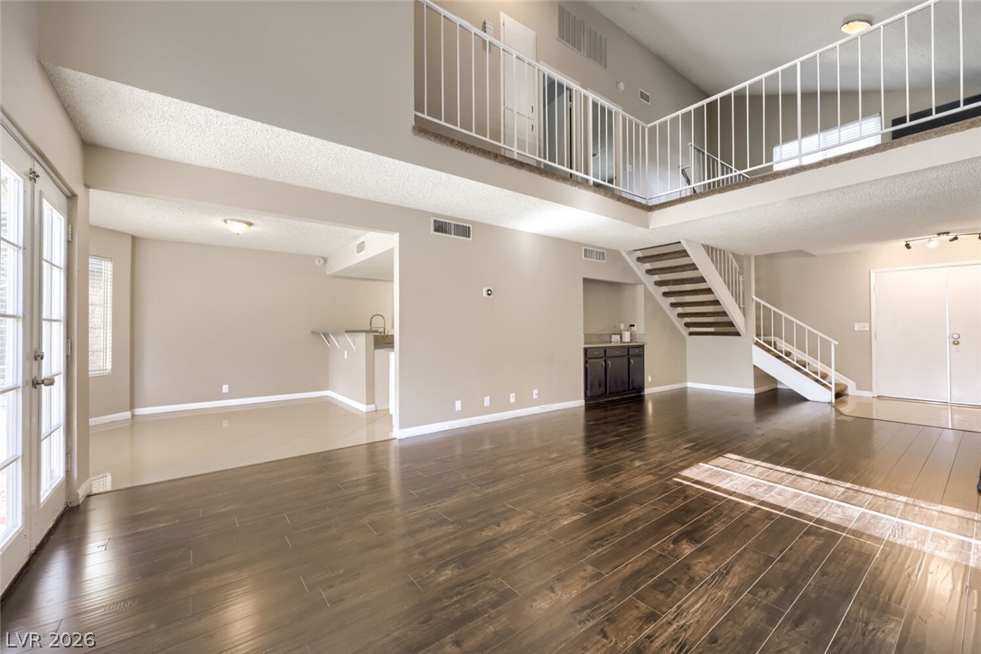 6709 Evanston Avenue Las Vegas NV 89108