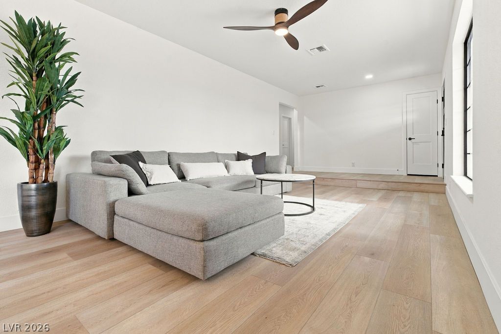 6520 Coley Avenue Las Vegas NV 89146
