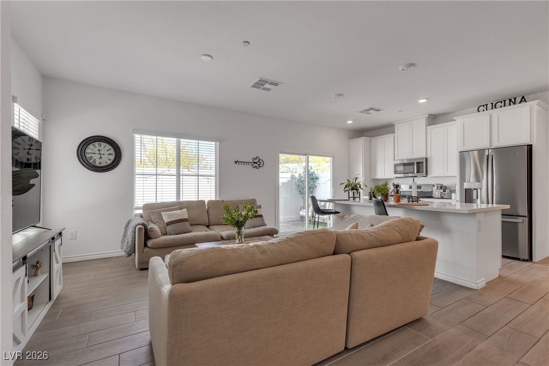 236 Callen Falls Avenue 1211 Henderson NV 89011