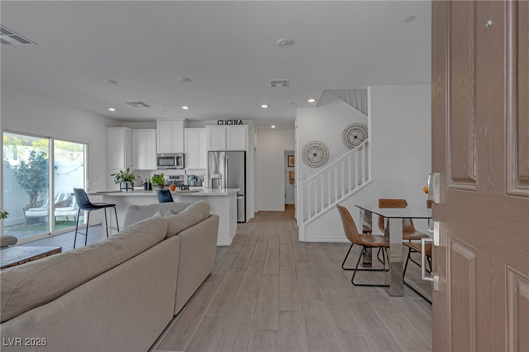 236 Callen Falls Avenue 1211 Henderson NV 89011