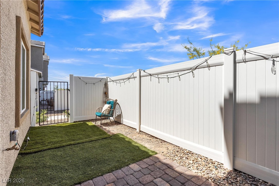 236 Callen Falls Avenue 1211 Henderson NV 89011