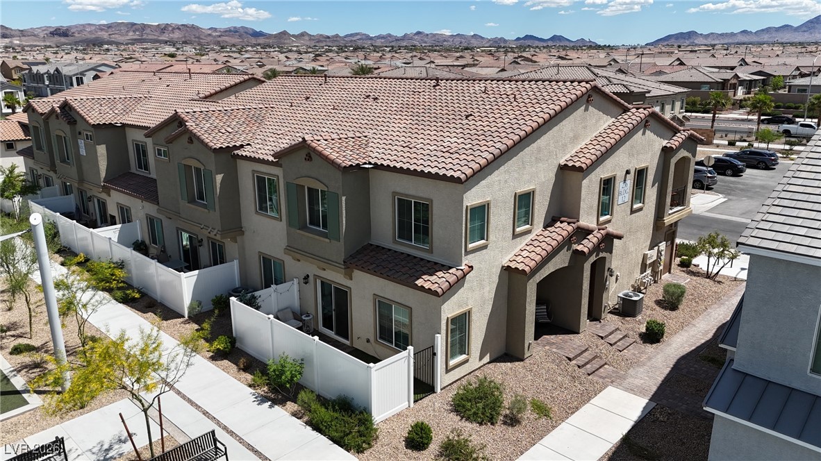 236 Callen Falls Avenue 1211 Henderson NV 89011