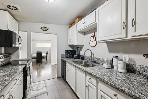 5061 Hallet Drive Las Vegas NV 89122