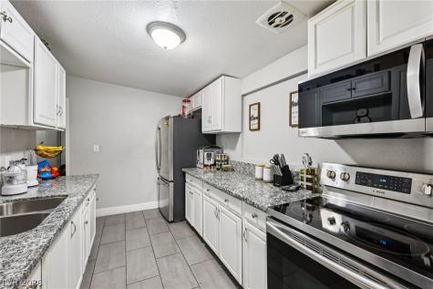 5061 Hallet Drive Las Vegas NV 89122