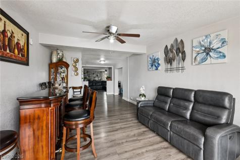 5061 Hallet Drive Las Vegas NV 89122
