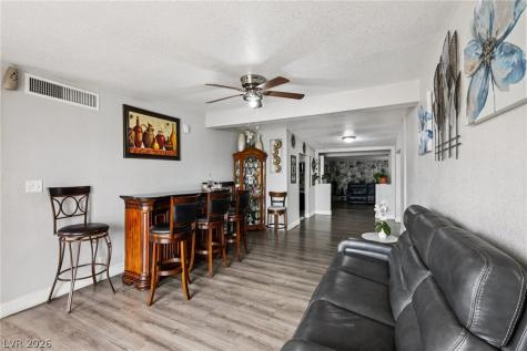 5061 Hallet Drive Las Vegas NV 89122