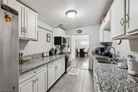 5061 Hallet Drive Las Vegas NV 89122