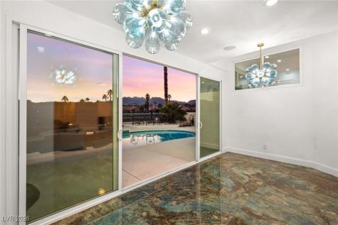 2493 Sun Reef Road Las Vegas NV 89128