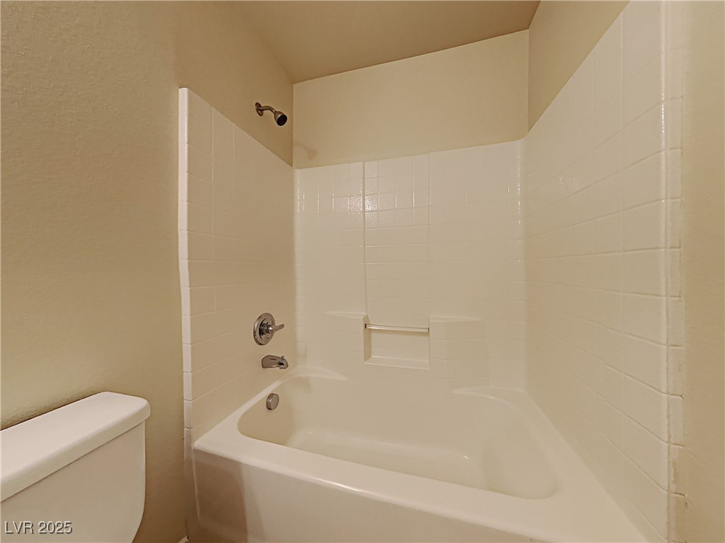 2132 Tierra Del Verde Street Las Vegas NV 89156