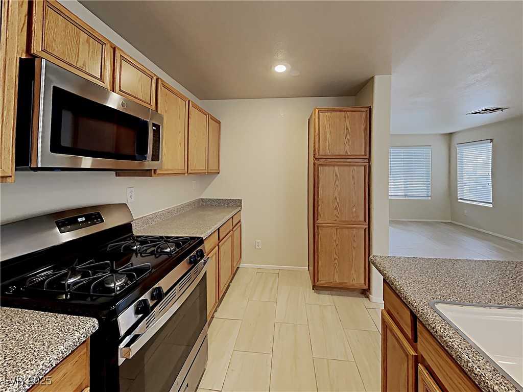 2132 Tierra Del Verde Street Las Vegas NV 89156