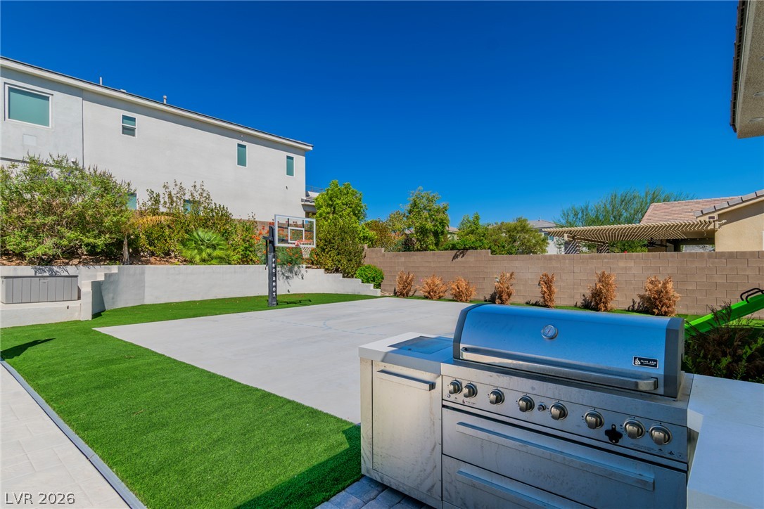 8233 Sweetwater Creek Way Las Vegas NV 89113