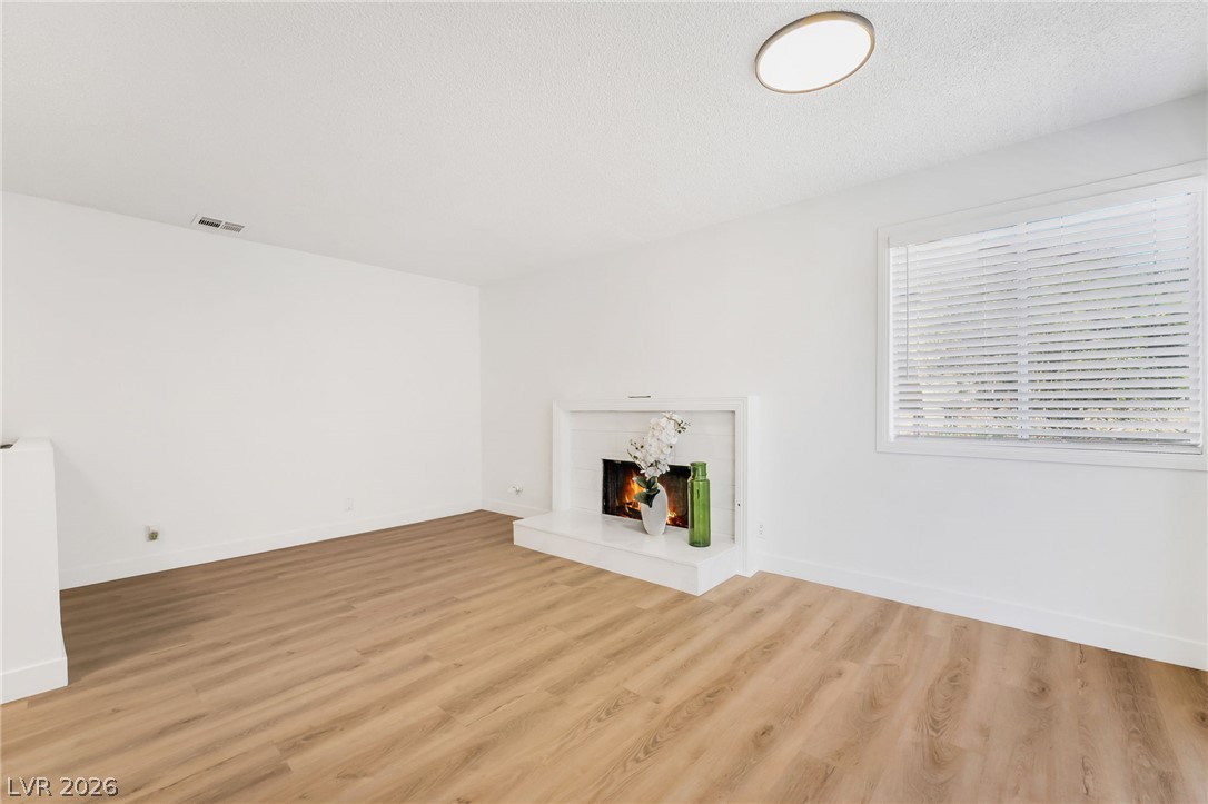 5009 Spencer Street D Las Vegas NV 89119