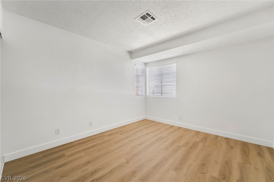5009 Spencer Street D Las Vegas NV 89119