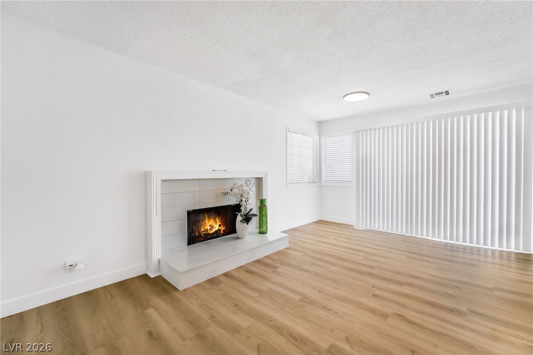 5009 Spencer Street D Las Vegas NV 89119
