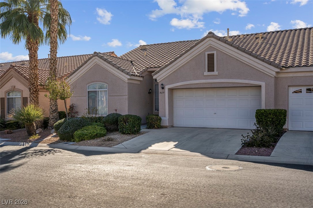 9639 Moonlit Sky Avenue Las Vegas NV 89147