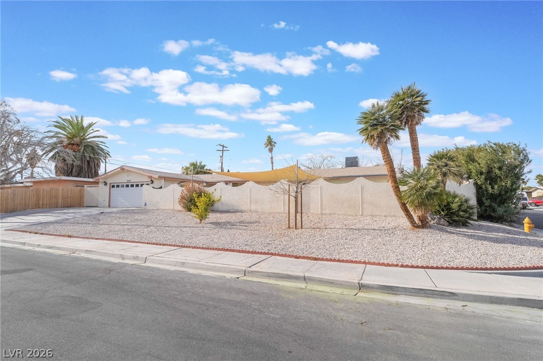 3829 Delaware Lane Las Vegas NV 89169