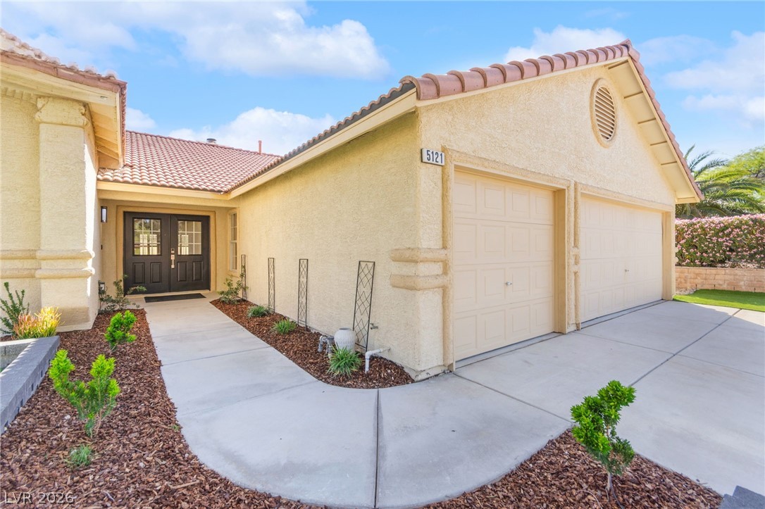 5121 Burr Oak Drive Las Vegas NV 89130