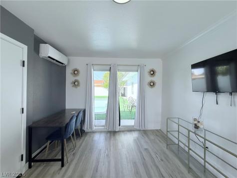 2013 Howard Avenue Las Vegas NV 89104
