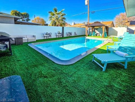 2013 Howard Avenue Las Vegas NV 89104