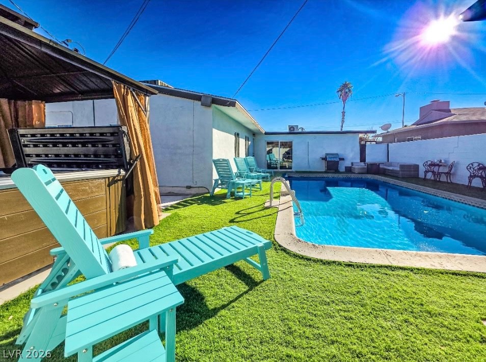 2013 Howard Avenue Las Vegas NV 89104