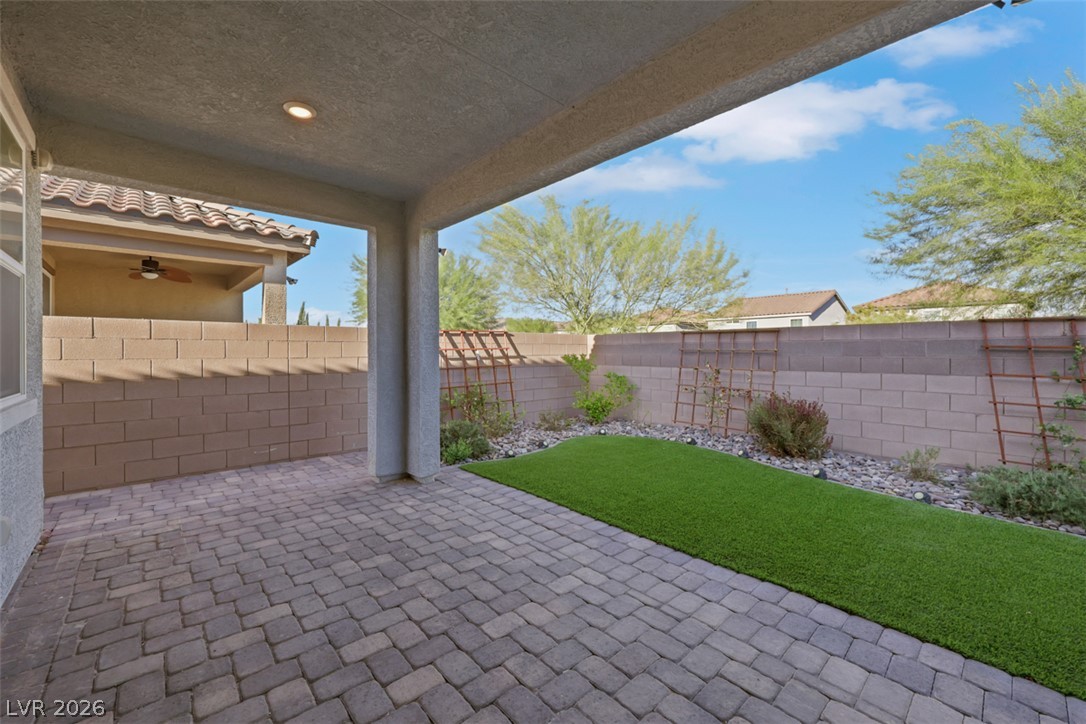 8948 Marigold Creek Street Las Vegas NV 89113