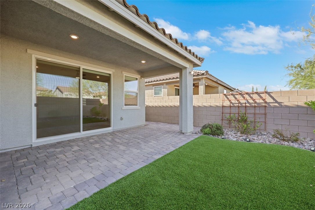 8948 Marigold Creek Street Las Vegas NV 89113