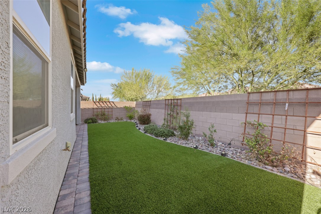 8948 Marigold Creek Street Las Vegas NV 89113